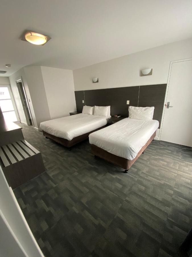 Brighton Hotel Motel Pontville Екстериор снимка