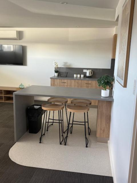 Brighton Hotel Motel Pontville Екстериор снимка